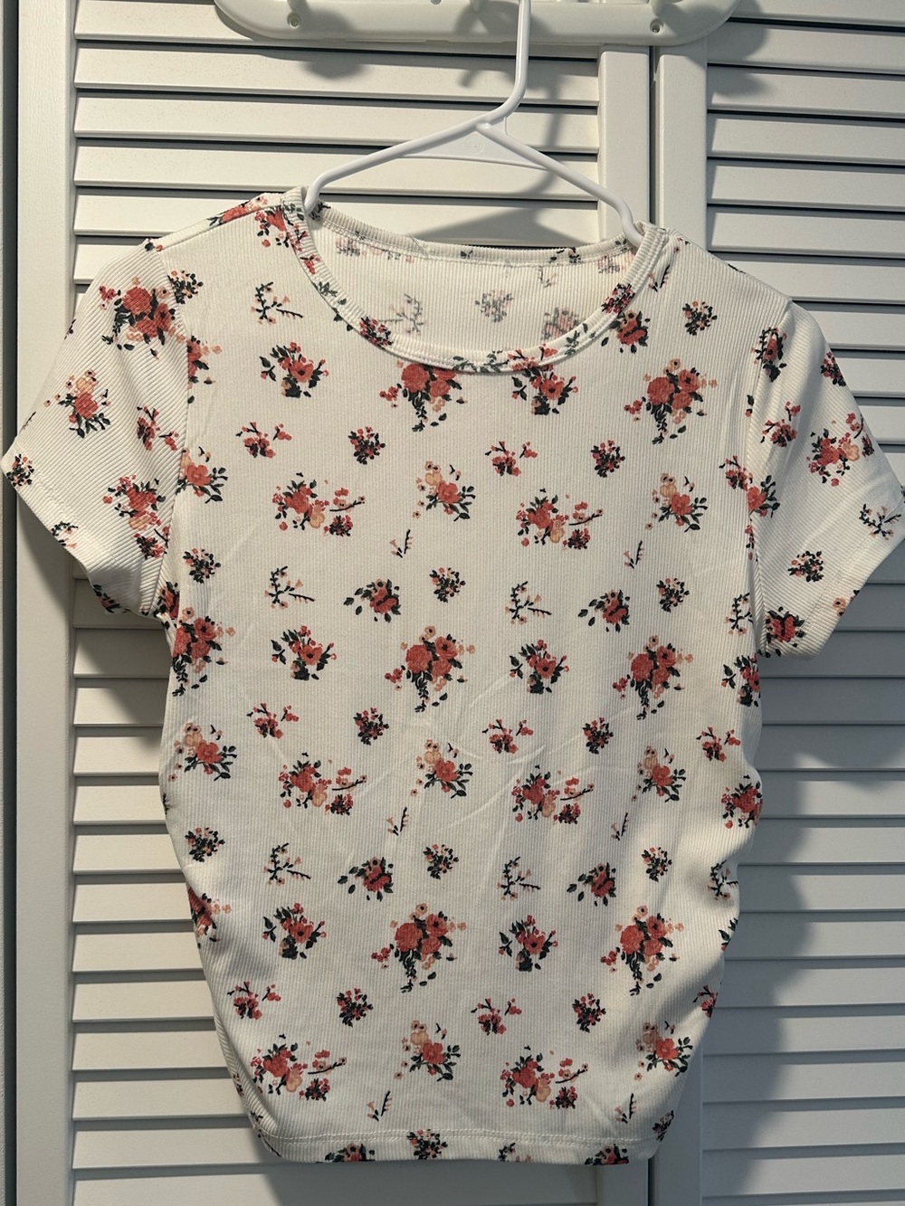 Floral Crewneck Short Sleeve Top - White with Pink Floral